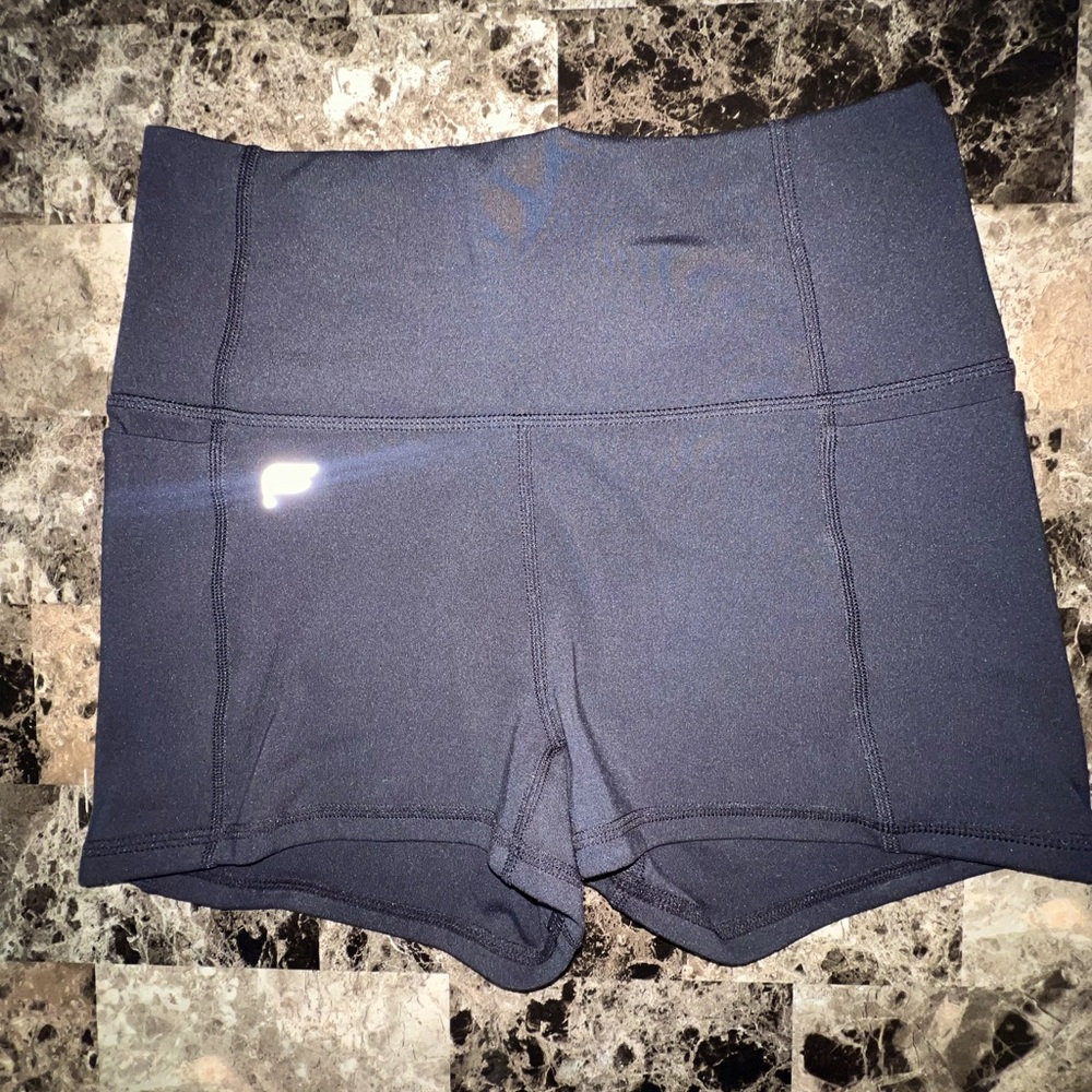 FABLETICS OASIS PURE-LUXE HIGH-WAIST BIKER SHORT BLACK COLOR SIZE SMALL EUC - Picture 2 of 7